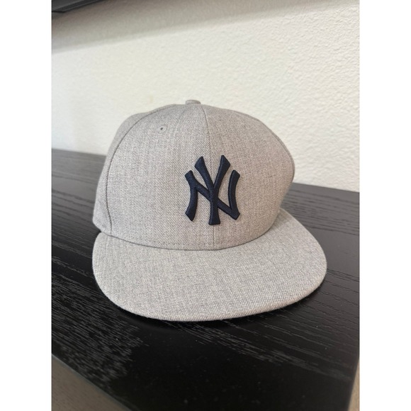 New Era Other - New Era 9FIFTY NY Yankees Strapback Hat Gray Navy Blue MLB Snapback Cap
